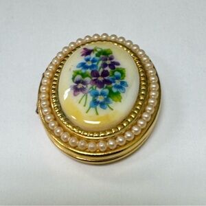 Elegant Gold Tone and Pearl Floral Avon Locket
